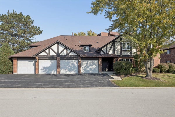 31 ALGONQUIN DR APT 2, INDIAN HEAD PARK, IL 60525 - Image 9d1aa66fded803fdf4fe7aee823d9e2f/3963174236