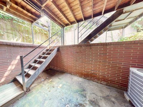 Tiny photo for 945 N Honore Street #1, Chicago, IL 60622 (MLS # 12565593)