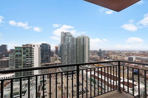 Tiny photo for 330 N JEFFERSON Street #2108, Chicago, IL 60661 (MLS # 12586728)