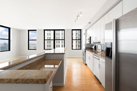 Tiny photo for 330 N JEFFERSON Street #2108, Chicago, IL 60661 (MLS # 12586728)