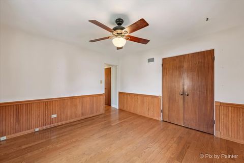 Tiny photo for Glen Ellyn, IL 60137 (MLS # 12561183)