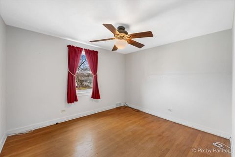 Tiny photo for Glen Ellyn, IL 60137 (MLS # 12561183)