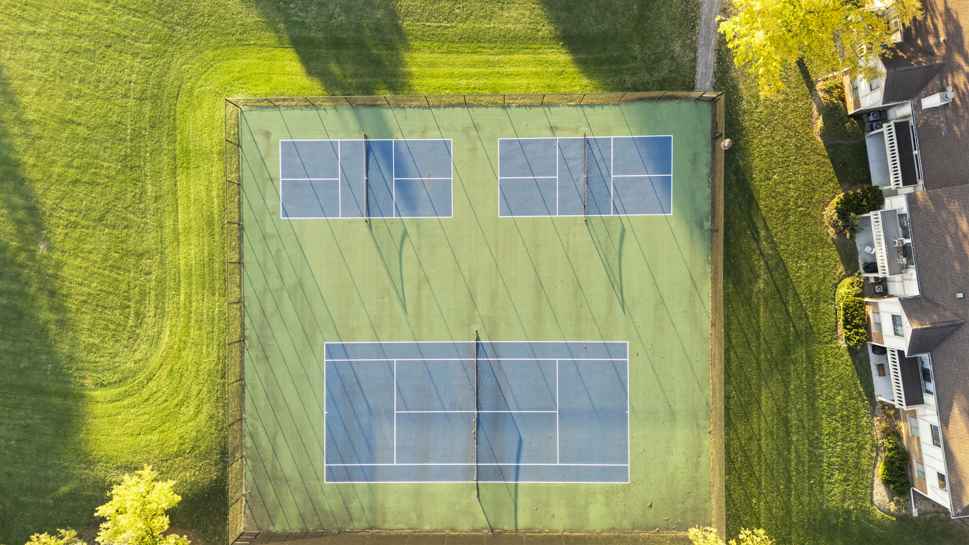 Wheeling, Illinois 60090, United States, 2 Bedrooms Bedrooms, ,2 BathroomsBathrooms,Residential,Active,246848