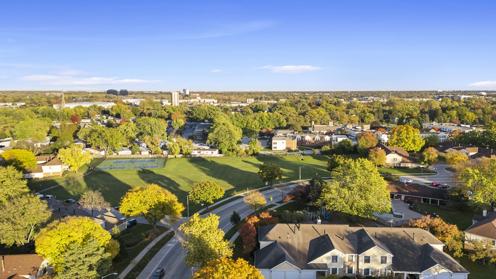 Wheeling, Illinois 60090, United States, 2 Bedrooms Bedrooms, ,2 BathroomsBathrooms,Residential,Active,246848