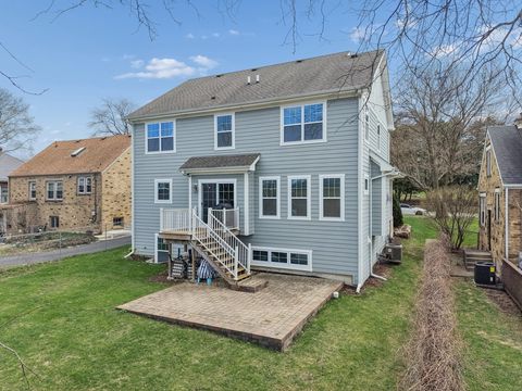 Tiny photo for 811 Michigan Street, Wheaton, IL 60187 (MLS # 12612238)