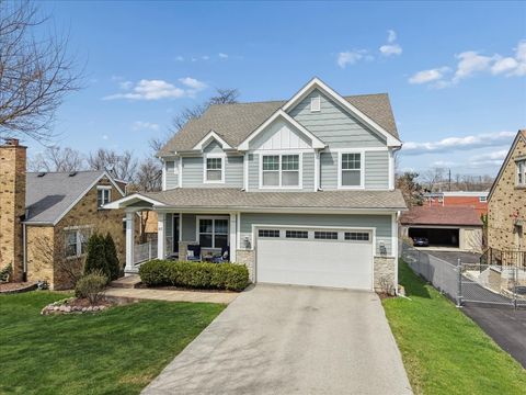 Photo of 811 Michigan Street, Wheaton, IL 60187 (MLS # 12612238)