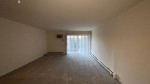 Tiny photo for 850 S Lorraine Road #3L, Wheaton, IL 60189 (MLS # 12485962)