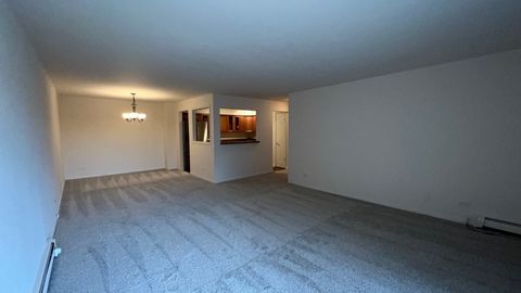 Tiny photo for 850 S Lorraine Road #3L, Wheaton, IL 60189 (MLS # 12485962)