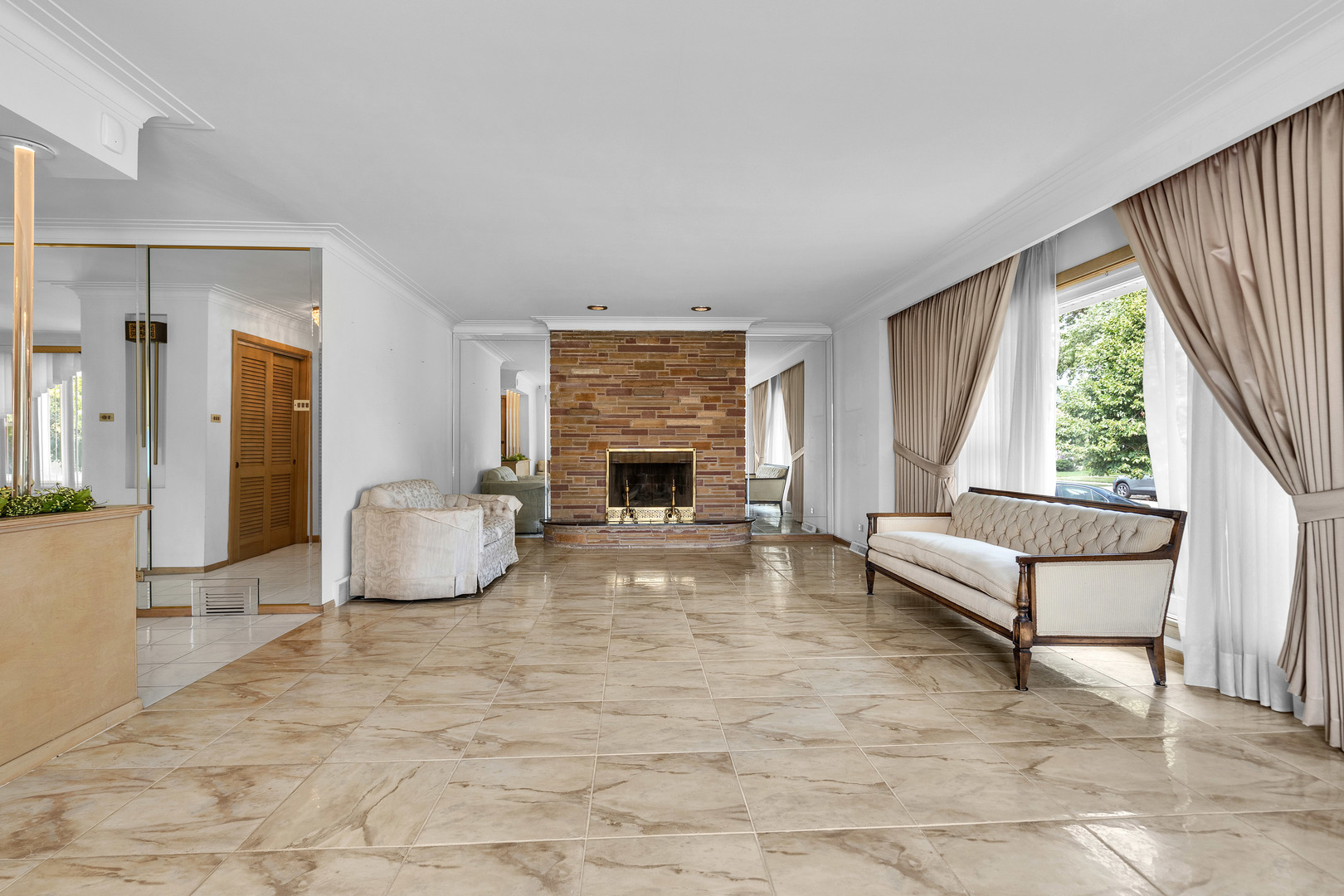 Chicago, Illinois 60643, United States, 2 Bedrooms Bedrooms, ,3 BathroomsBathrooms,Residential,Active,216838