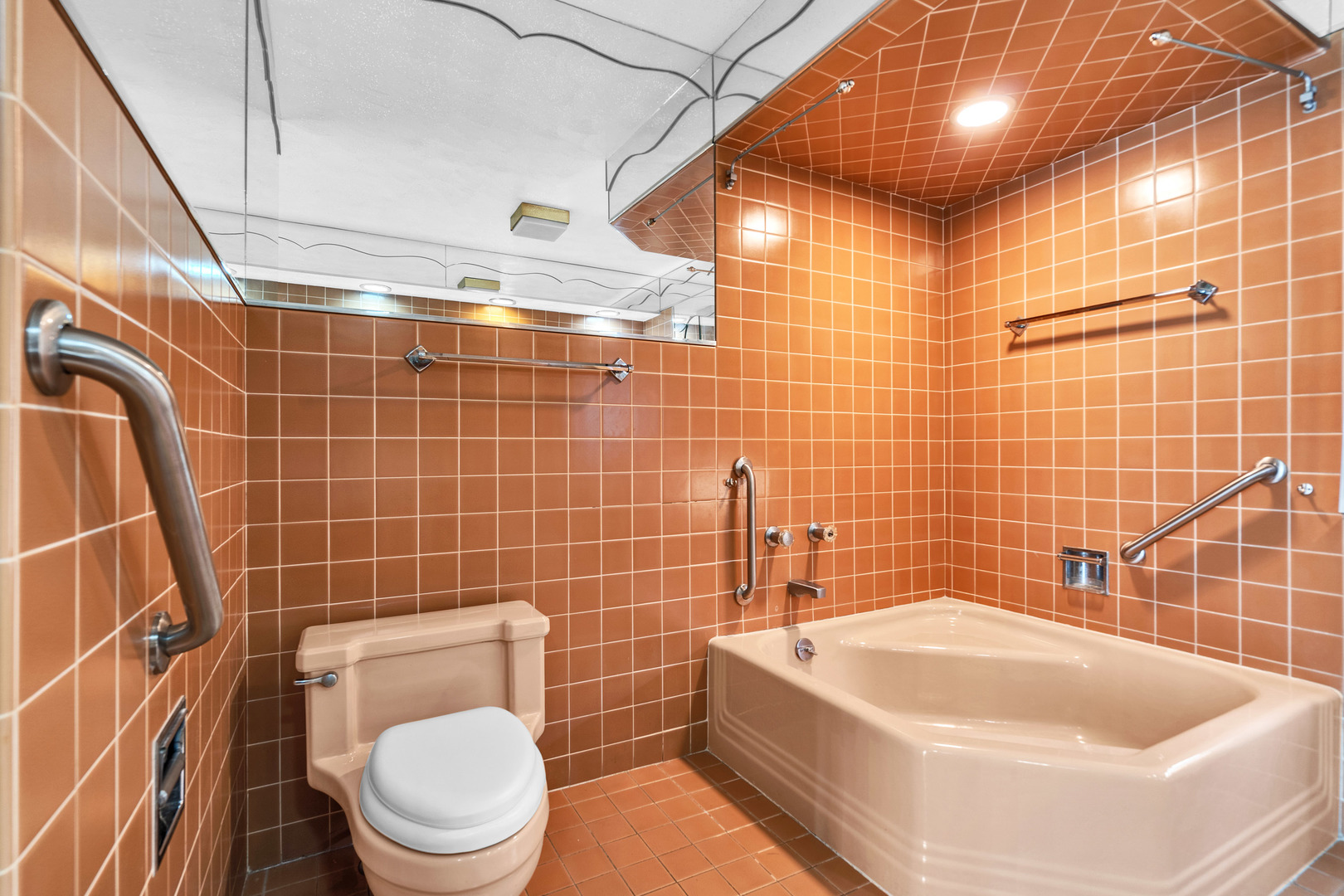 Chicago, Illinois 60643, United States, 2 Bedrooms Bedrooms, ,3 BathroomsBathrooms,Residential,Active,216838