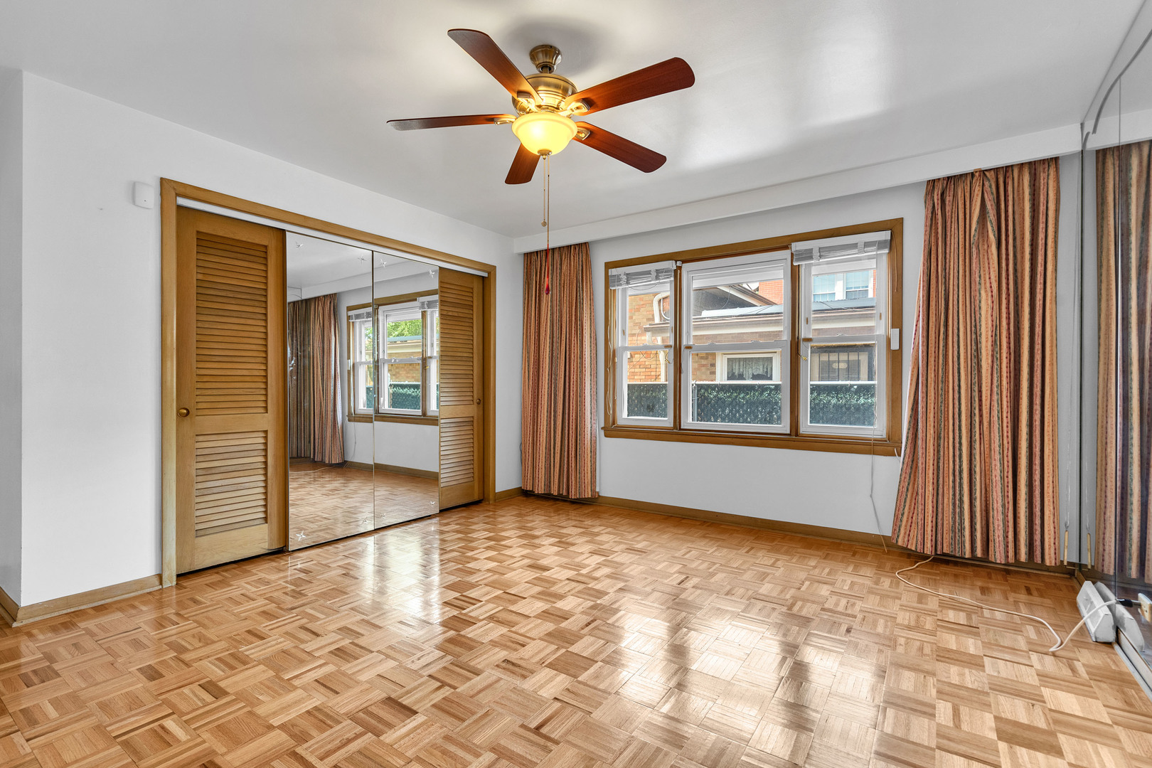 Chicago, Illinois 60643, United States, 2 Bedrooms Bedrooms, ,3 BathroomsBathrooms,Residential,Active,216838