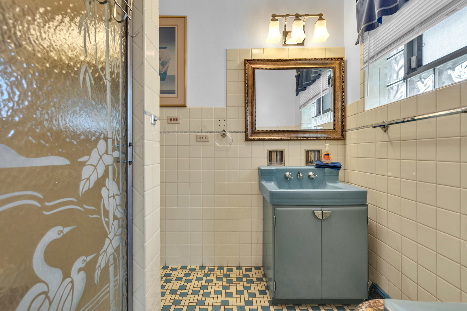 Chicago, Illinois 60643, United States, 2 Bedrooms Bedrooms, ,3 BathroomsBathrooms,Residential,Active,216838