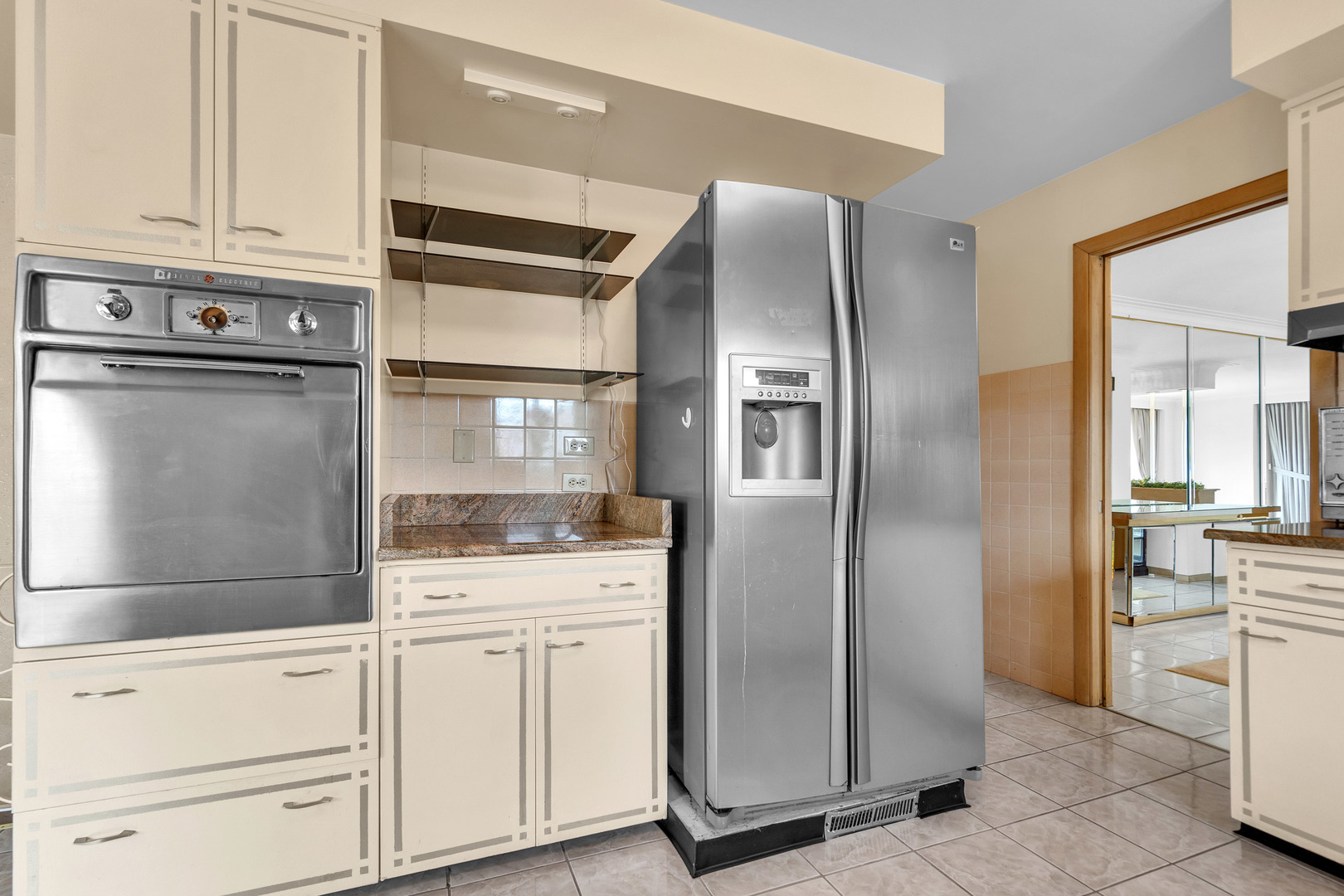 Chicago, Illinois 60643, United States, 2 Bedrooms Bedrooms, ,3 BathroomsBathrooms,Residential,Active,216838