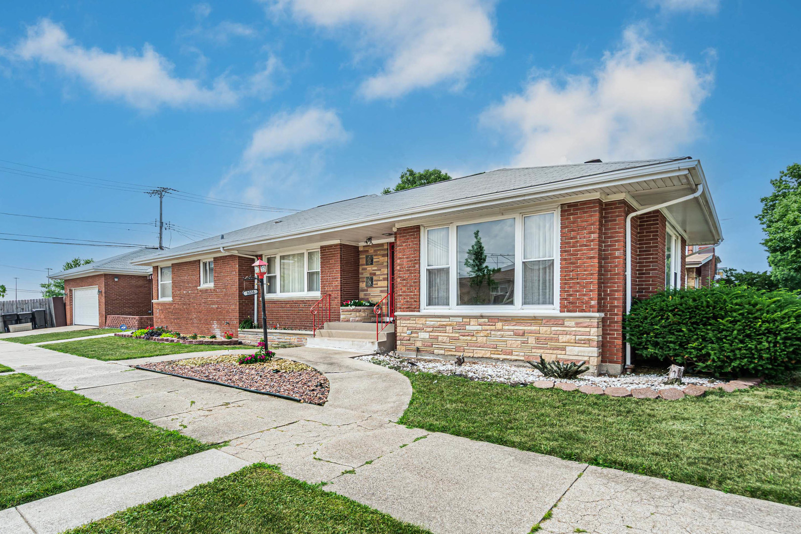 Chicago, Illinois 60643, United States, 2 Bedrooms Bedrooms, ,3 BathroomsBathrooms,Residential,Active,216838