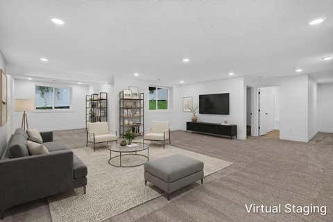 Tiny photo for 1319 Heights Court, Bettendorf, IA 52722 (MLS # 12729907)