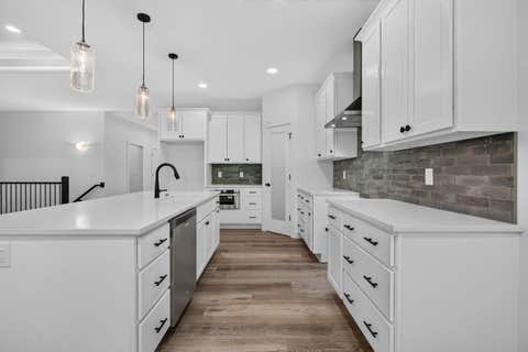 Tiny photo for 1319 Heights Court, Bettendorf, IA 52722 (MLS # 12729907)