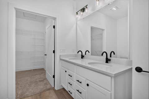 Tiny photo for 1319 Heights Court, Bettendorf, IA 52722 (MLS # 12729907)