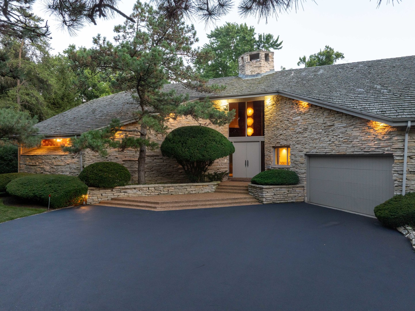 275 White Oak Lane