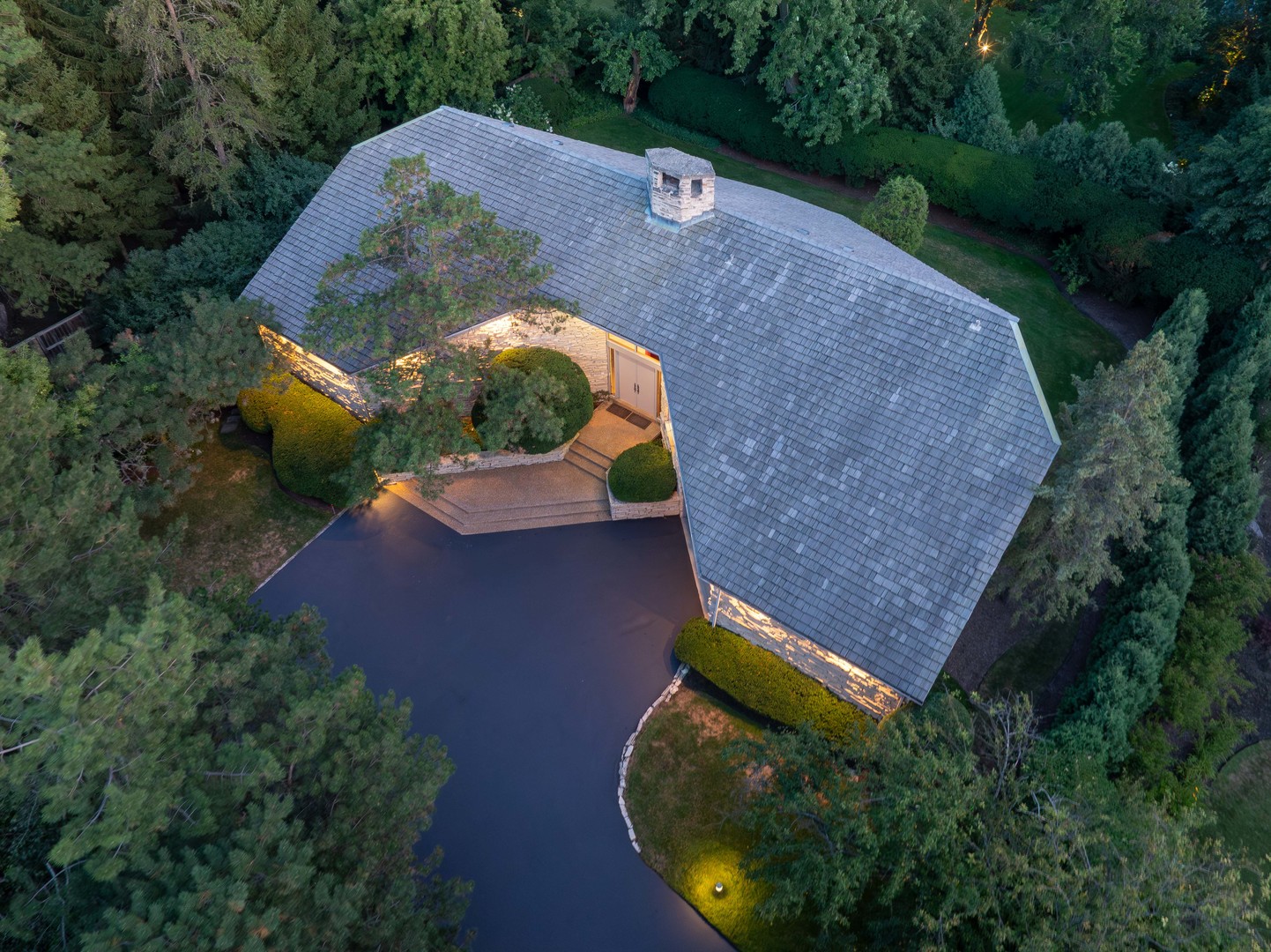 275 White Oak Lane