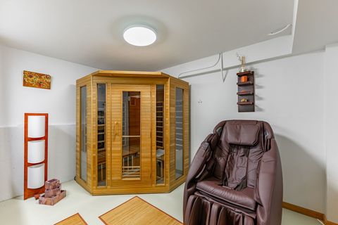 Tiny photo for 1108 Oak Ridge Drive, Streamwood, IL 60107 (MLS # 12464068)