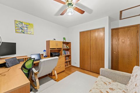 Tiny photo for 1108 Oak Ridge Drive, Streamwood, IL 60107 (MLS # 12464068)