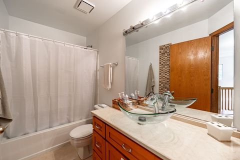 Tiny photo for 1108 Oak Ridge Drive, Streamwood, IL 60107 (MLS # 12464068)