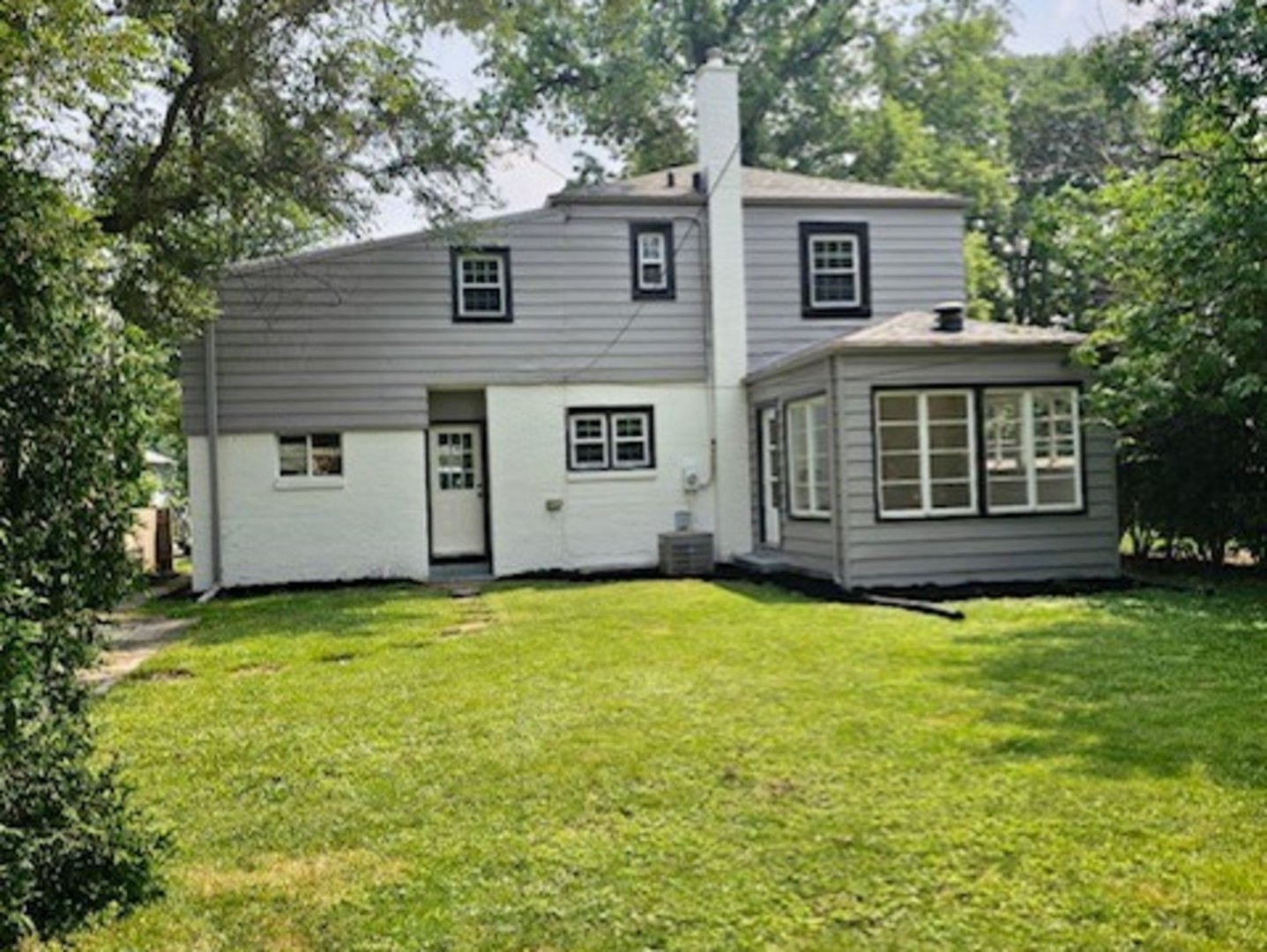 200 S Delaplaine Road