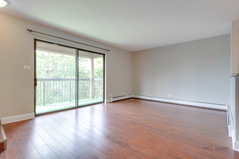 Tiny photo for 829 S Dwyer Avenue #E, Arlington Heights, IL 60005 (MLS # 12719755)