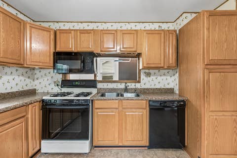 Tiny photo for 11806 Maple Avenue, Hebron, IL 60034 (MLS # 12731350)