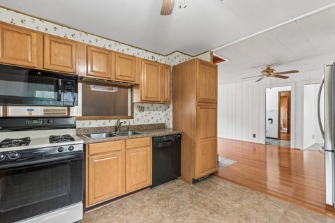 Tiny photo for 11806 Maple Avenue, Hebron, IL 60034 (MLS # 12731350)