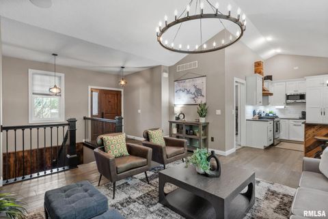 Tiny photo for 18200 247TH Avenue, Bettendorf, IA 52722 (MLS # QC4267417)