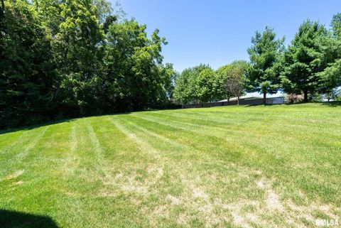 Tiny photo for 18200 247TH Avenue, Bettendorf, IA 52722 (MLS # QC4267417)