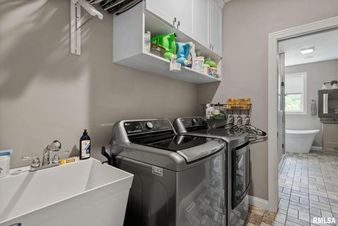 Tiny photo for 18200 247TH Avenue, Bettendorf, IA 52722 (MLS # QC4267417)