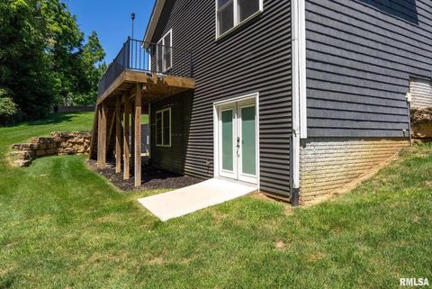 Tiny photo for 18200 247TH Avenue, Bettendorf, IA 52722 (MLS # QC4267417)