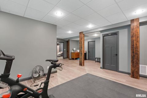 Tiny photo for 18200 247TH Avenue, Bettendorf, IA 52722 (MLS # QC4267417)