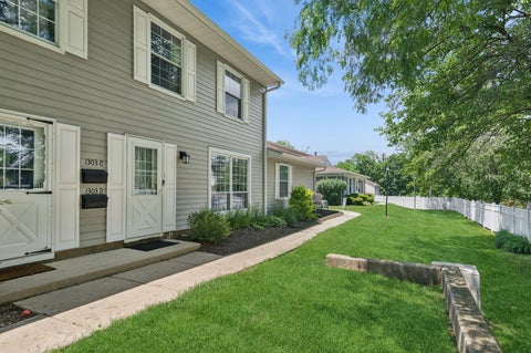 Photo of 1303 Woodcutter Lane #C, Wheaton, IL 60189 (MLS # 12670619)