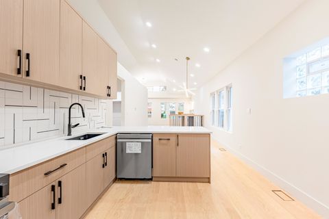 Tiny photo for 7930 S Kenwood Avenue, Chicago, IL 60619 (MLS # 12520617)