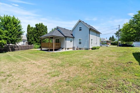 Tiny photo for 219 S Washington Street, Lockport, IL 60441 (MLS # 12425126)
