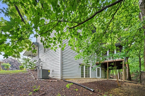 Tiny photo for 433 Brookshire Court, Valparaiso, IN 46385 (MLS # 12763514)