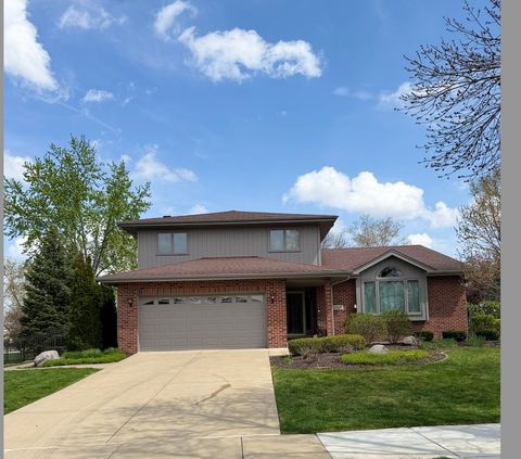 Photo of 21147 Hunter Woods Drive, Frankfort, IL 60423 (MLS # 12620739)