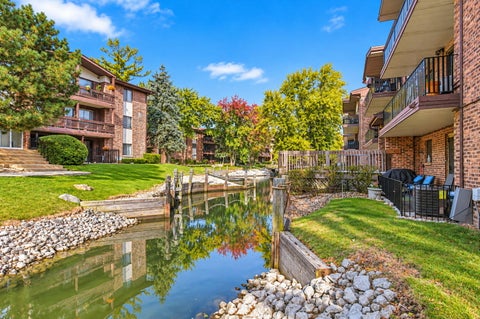 Tiny photo for 5225 James Lane #1405, Crestwood, IL 60418 (MLS # 12793358)