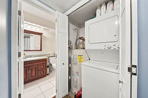 Tiny photo for 5225 James Lane #1405, Crestwood, IL 60418 (MLS # 12793358)