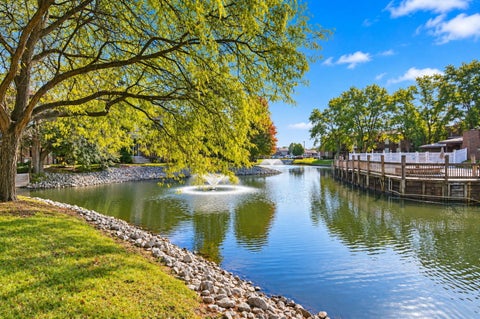 Tiny photo for 5225 James Lane #1405, Crestwood, IL 60418 (MLS # 12793358)