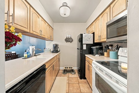 Tiny photo for 5225 James Lane #1405, Crestwood, IL 60418 (MLS # 12793358)