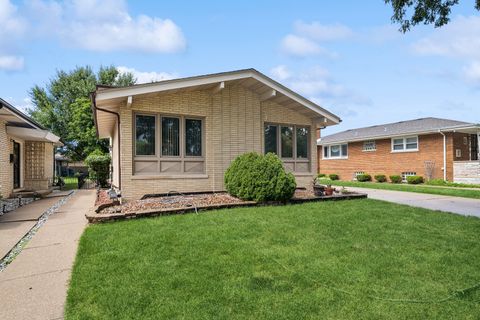 Photo of 8918 S Francisco Avenue, Evergreen Park, IL 60805 (MLS # 12620616)