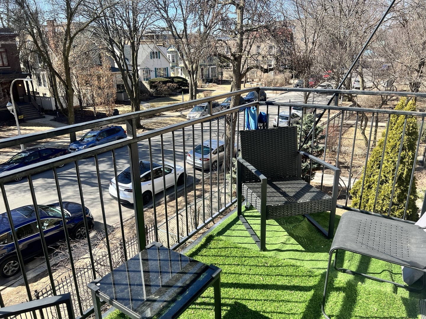 2008 W Greenleaf Avenue 2