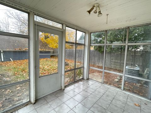 Tiny photo for 850 N Jackson Street, Waukegan, IL 60085 (MLS # 12522258)