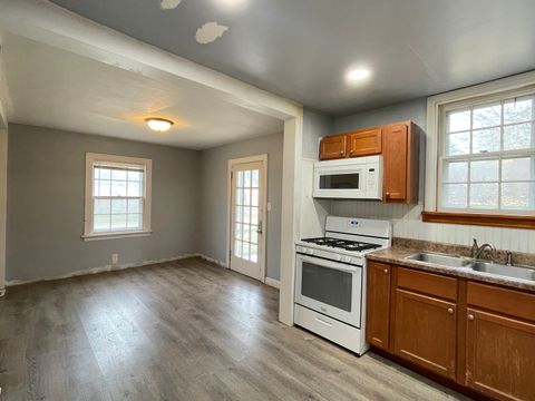 Tiny photo for 850 N Jackson Street, Waukegan, IL 60085 (MLS # 12522258)