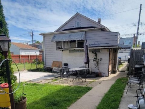 2931 N MONITOR Avenue Chicago IL 60634