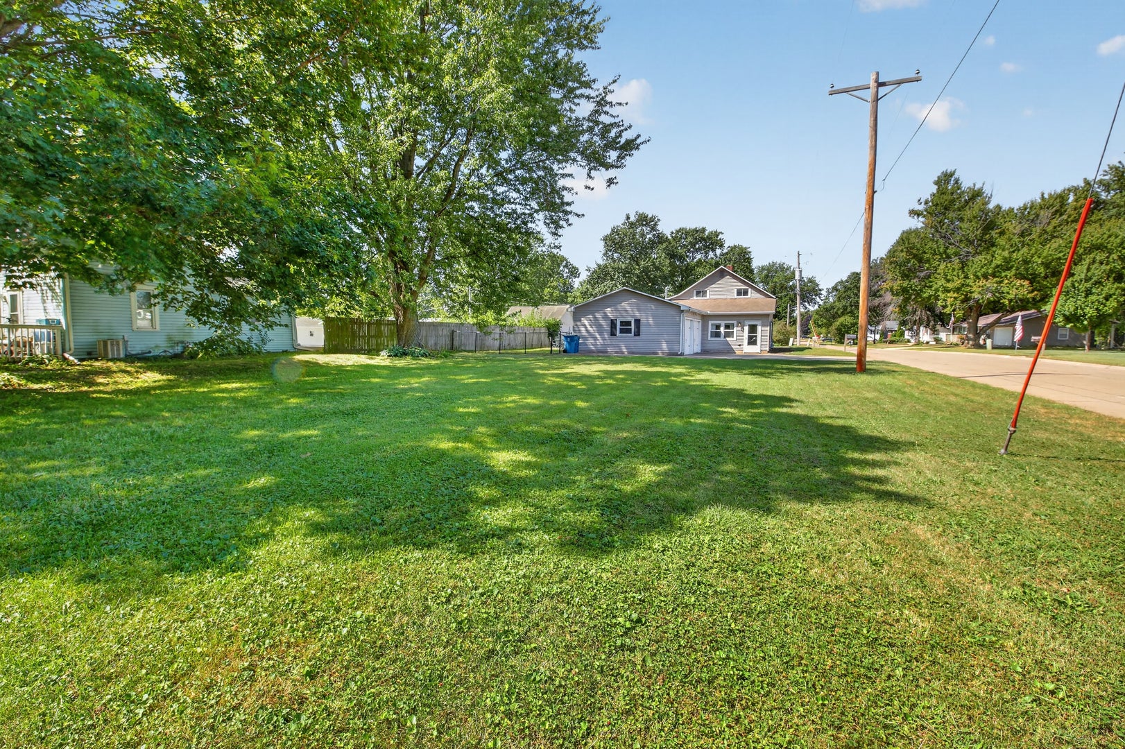 303 W Price Street